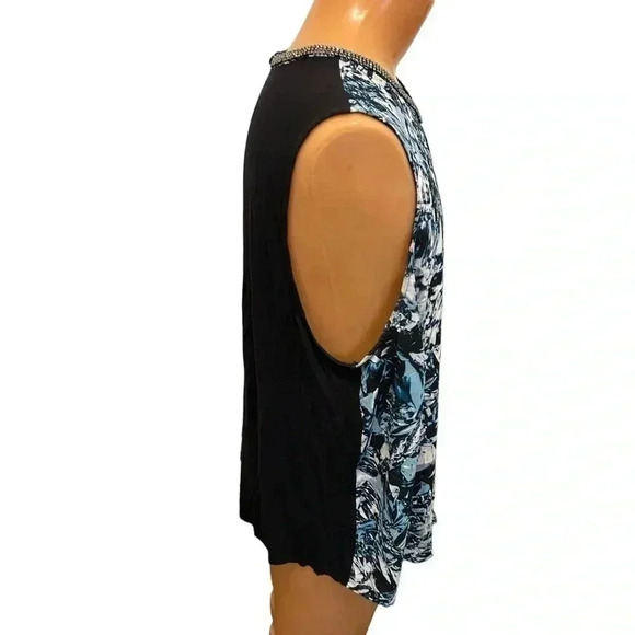 Jennifer Lopez Women’s Size 3X Tank Top with jeweled collar and asymmetrical hem - Picture 7 of 9